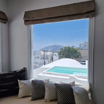 Amerisa Suites & Villa