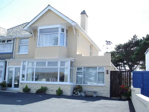 Pensalda Guest House - B&Bs (Bed and breakfast)