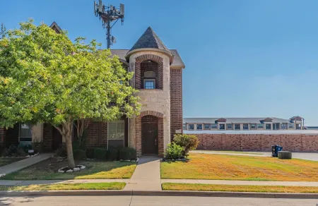 The Castle! by the Lake with Pool & Balcony West Plano