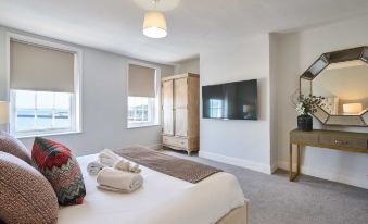 Host Stay Albert House