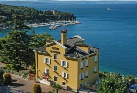 Hotel Riviera & Maximilian's