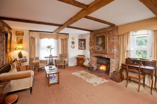 The Old House Guest House - 3-Star