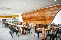 Wyndham Manta Sail Plaza Hotel and Convention Center - breakfast