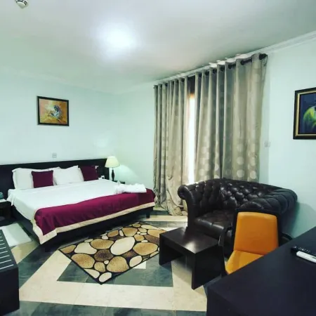 Vertus Hotel and Suites