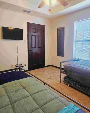 Apartment near University