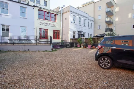 Higgihaus #5 5 of 7 Rooms Monday - Friday Отели рядом с достопримечательностью «Techniquest»