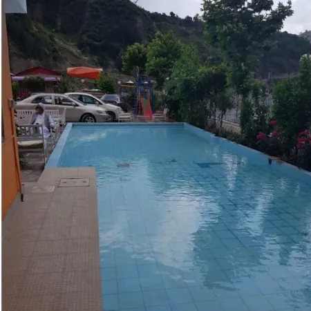 Isfania Continental Hotel