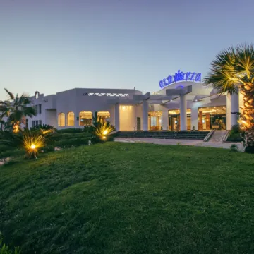 Old Vic Sharm Resort Отели рядом с достопримечательностью «Мечеть Аль-Сахаба»