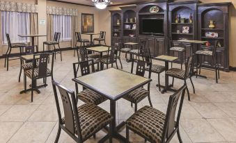 La Quinta Inn & Suites by Wyndham Livingston