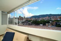 Edificio Casa Roma by Host Medellin - Homestays