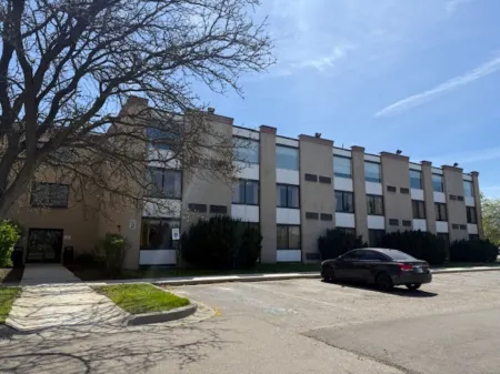 Lansing Delta West Hotel Отели в г. Waverly