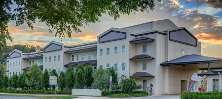 International Hotel Wagga Wagga Отели в г. Уогга-Уогга