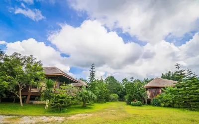 Loesloei Garden Resort Phurua Hotels near D-DAY GARDEN