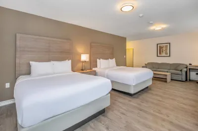 Comfort Inn & Suites Thousand Islands Harbour District Hotels in Gananoque