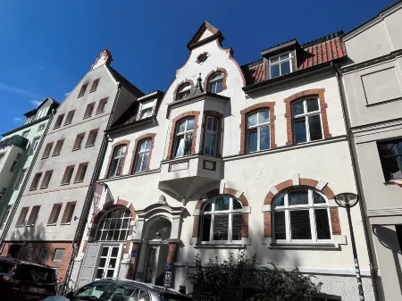 Blue Doors Hostel Altstadt Отели в г. Думмерсторф