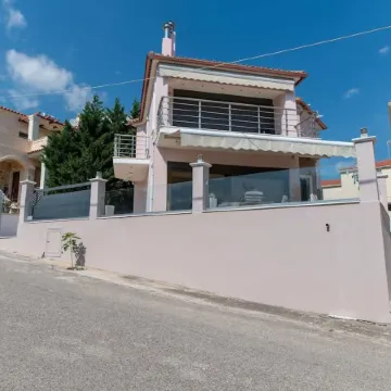 La Casa Rosa Seaside Getaway
