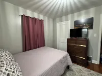 Charming 2-bedroom Bungalow - Close to Everything!