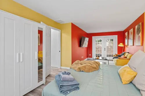 HotTub, FirePit, Pets, Pool Table, Outdoor Dining