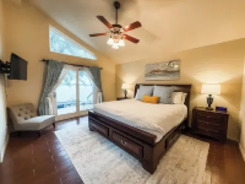 Quaint, Cozy, Lakefront Haven w/ Lily Pad, Kayaks, Firepit, and Wrap Around Deck