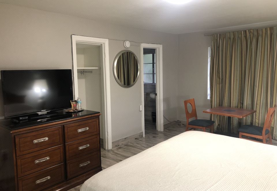 Bay Breeze Inn Bradenton Downtown - Hizvo