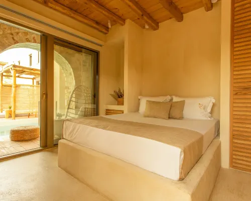 Meli Suites Isle - Adults Only Hotels near شاطئ ماربل