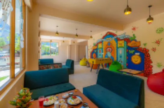 The Social Stays Manali Formerly ArtBuzz