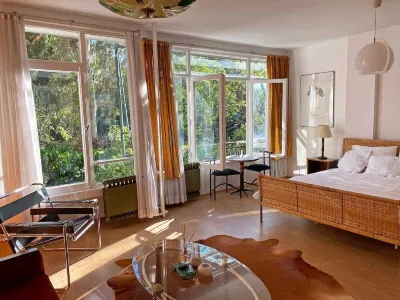 Petek Pansiyon Fenerbahce Kadikoy Hotels in Bagdat Avenue