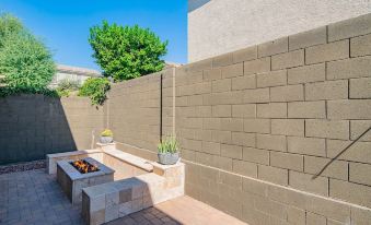 Stylish Cave Creek 3 Bdrm Vacation Home!
