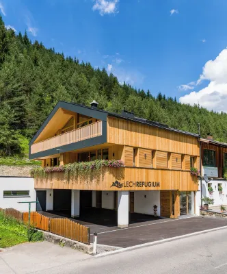 Ferienwohnungen Erholungswelt Lechrefugium Hotels in Steeg