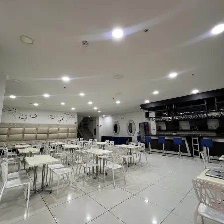 Hotel Plaza Sport Отели рядом с достопримечательностью «Конгресс-центр G12»