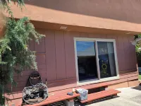 Spacious 3 bedroom house, close to Oakland, San Francisco, & San Jose.