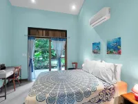 Villa del Mito: Pool, Walk to Beach, AC, Wifi, Beautiful Garden, Private
