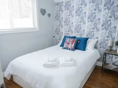 Riverside Blue… Your cozy guesthouse for all things Muskoka!