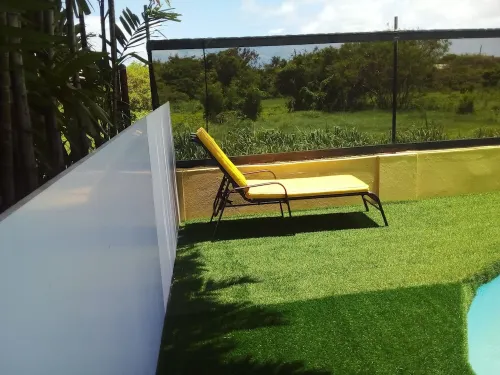 A relaxing and breezy patio and private apartment. It has the amenities needed.