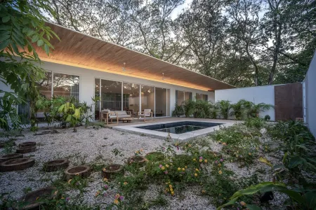 Brand New 3 bedroom Villa Close to the beach & nature reserve