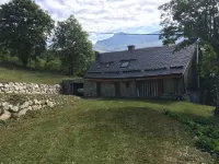 Alpine chalet, near ski resort, for 10 people, completely renovated. Hotels in Saint-Francois-Longchamp