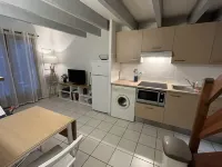 Maison 400m de la Plage 미미장 호텔