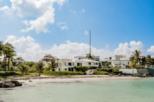 White Monkey Private Beach Villa