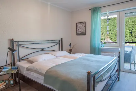 Relaxing, modern apartment in a sunny location Отели в г. Кохем-Целль