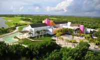 Romantic getaway with beach access and resort-style amenities