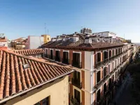 THC Tirso Molina Hostel Hotels near Cava Baja