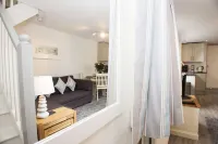 Malt Cottage - Luxury 2 Bedroom, Pet friendly cottage in old town Padstow