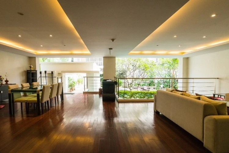 รูปภาพของTwin Peaks, 515, 5 Star Studio.