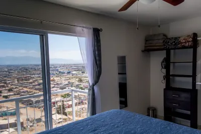 3 Bed 2 Bath Condo with Amazing Views Hotels near El Universo hecho a mano