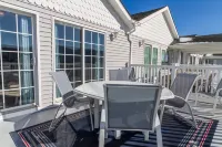 1 Block to Beach and Boardwalk "Between the Piers"