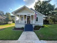 Charming Game Day House Hotels near Museum of East Alabama
