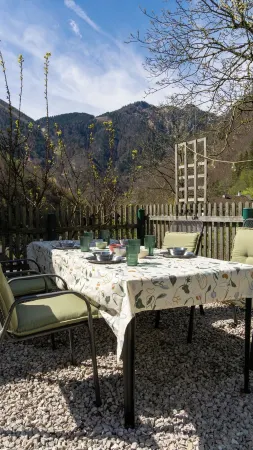 Holiday Home on the hill Отели в г. Эбензе