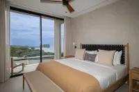 Contemporary Luxury, Saltwater Pool, Fully Air Conditioned, Huge Views