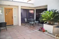 Fantastic Mt Views From this Beautiful Mission Hills Country Club Condo