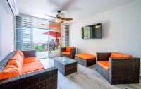 Parguera!!Beautiful Duplex 2 Bed!3 Mins away from beach and activities!!